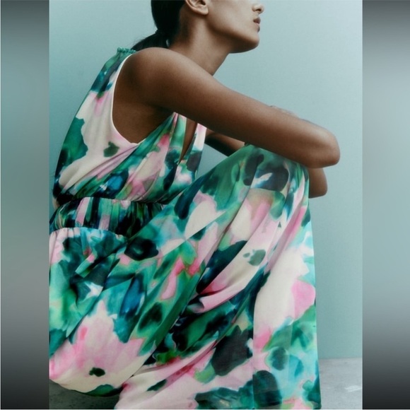 New Zara Floral Print Deep V-neck Flowy Wide Leg Jumpsuit - Picture 4 of 13